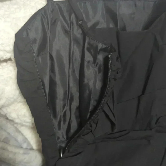 NWT ASOS Designs Black Midi Dress Size 2 - Picture 5 of 9